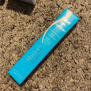 Thrive eye highlighter